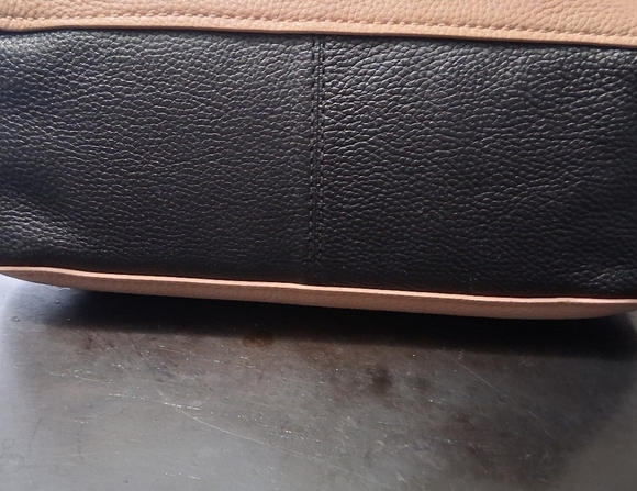 Kate Spade New York Jackson Street Quincy Shoulder Bag. LOA Size 14"×10" - Picture 3 of 13